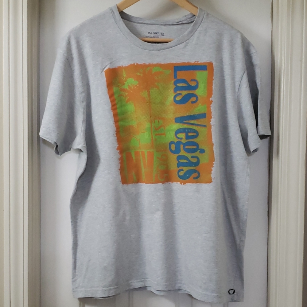 Old Navy Graphic Tee For Men